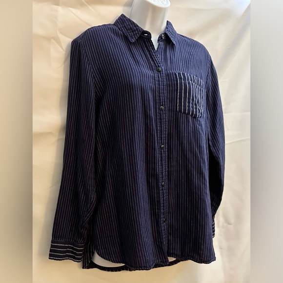 MADEWELL Long Sleeve Hi-Lo Button Up Casual Shirt. Women’s M. Stripes. Navy Blue - Picture 2 of 11